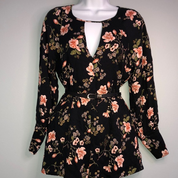 Forever 21 Floral Romper - Picture 3 of 11